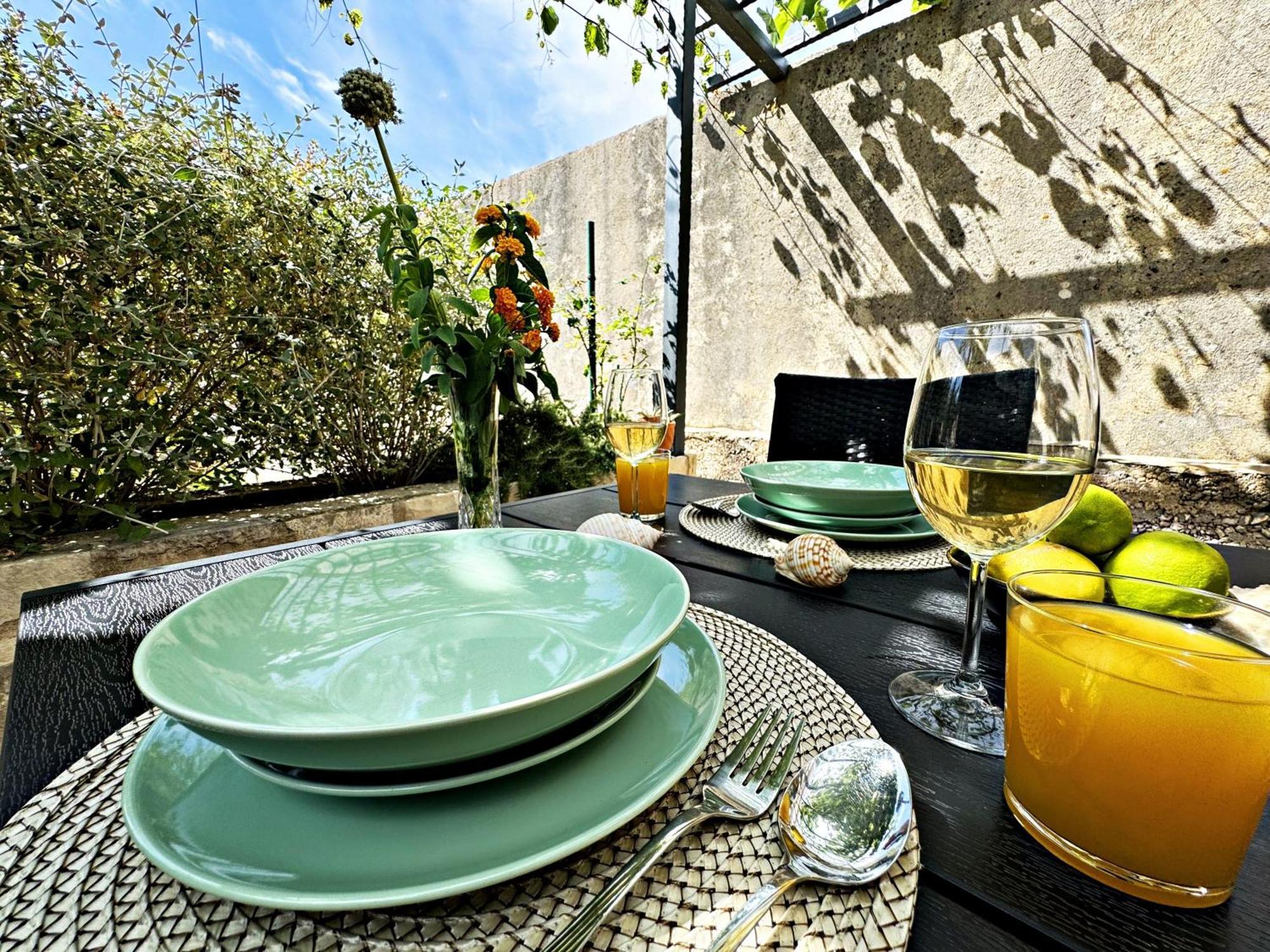 Studio Apartment Matoni Postira Zewnętrze zdjęcie